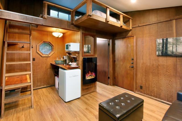 16770 Redwood Lodge Road, Los Gatos CA: https://media.crmls.org/mediaz/07aafbe1-0fca-4190-ad1b-d94e6b3aa7c0.jpg