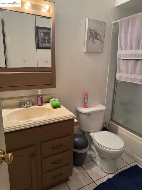 137 El Dorado Dr, Pittsburg CA: https://media.crmls.org/mediaz/07ac0054-0ac6-4dcf-94fb-ba8ef4d9f709.jpg