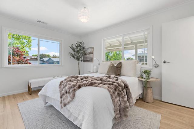 728 Glencoe Court, Sunnyvale CA: https://media.crmls.org/mediaz/07ac2e74-55e0-4ab4-9268-f681a3efd40f.jpg