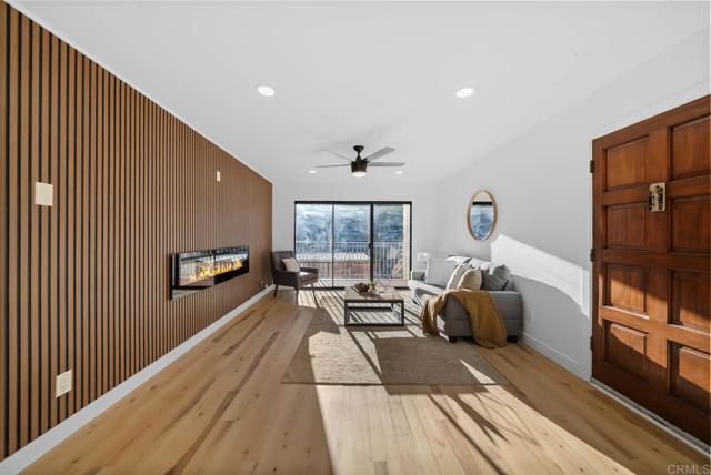 2360 Hosp Way, Carlsbad CA: https://media.crmls.org/mediaz/07acab4b-adbc-4628-95ac-adf69b57c22e.jpg