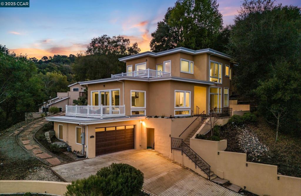 102 Barbara Rd