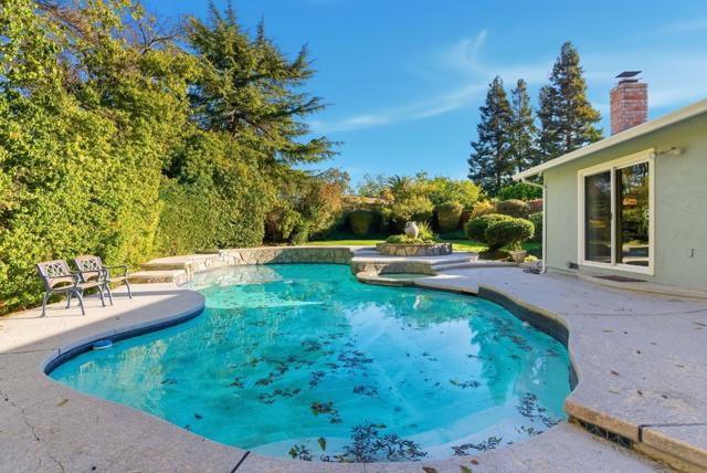 50 Nottingham Pl Place, Clayton CA: https://media.crmls.org/mediaz/07ae4758-d775-4c57-9598-667d8a5b415b.jpg