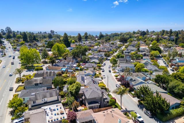 720 Gilroy Drive, Capitola CA: https://media.crmls.org/mediaz/07ae8ded-e34f-4af5-a7ae-d61e504a31ab.jpg