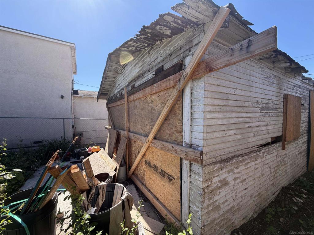 3616 46th St - photo 8