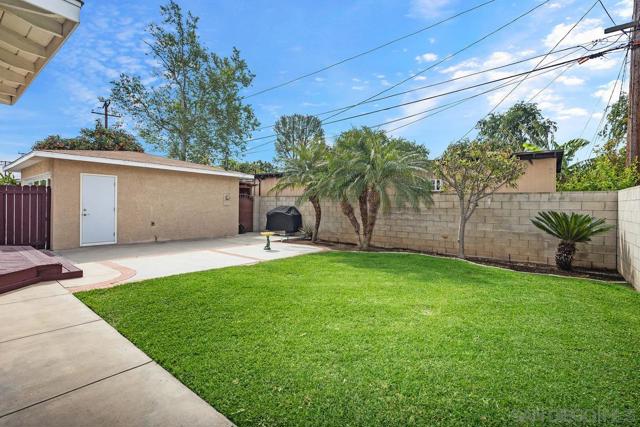 1106 E Santa Fe Ave, Fullerton CA: https://media.crmls.org/mediaz/07afa1b3-93b0-433a-8bb1-66945dd16bed.jpg