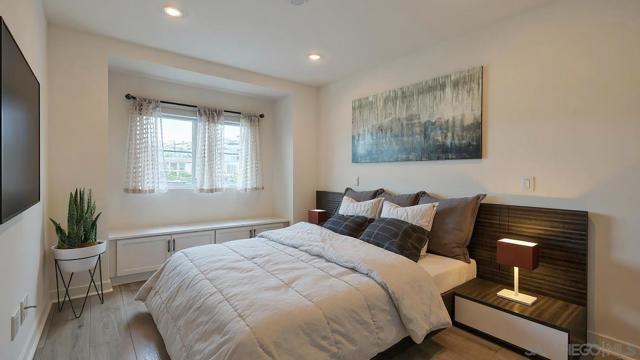 3128 Canon St, San Diego CA: https://media.crmls.org/mediaz/07affa81-dbdc-4ec3-961e-03c0bccfe2b6.jpg