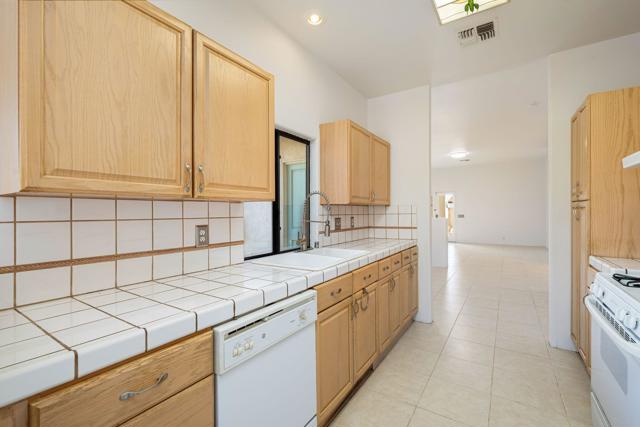 Image 27 of 59 For 51770 Eisenhower Drive