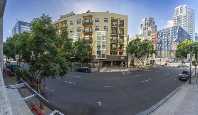 1025 Island Ave, San Diego CA: https://media.crmls.org/mediaz/07b09b7b-4474-43db-aabe-45cf9cbbd980.jpg