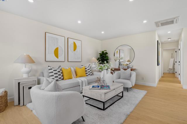 474 Oliver St, Milpitas CA: https://media.crmls.org/mediaz/07b14c24-06d5-441a-863b-88b14c316f72.jpg