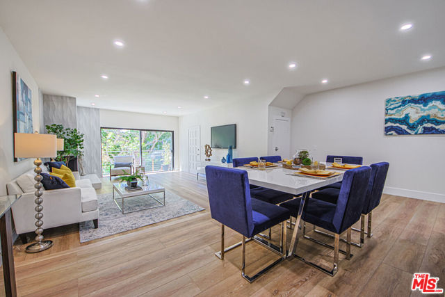 20 Ironsides Street, Marina del Rey CA: https://media.crmls.org/mediaz/07b14c6b-fc0e-49b6-bcdc-4ee5edfd7b13.jpg