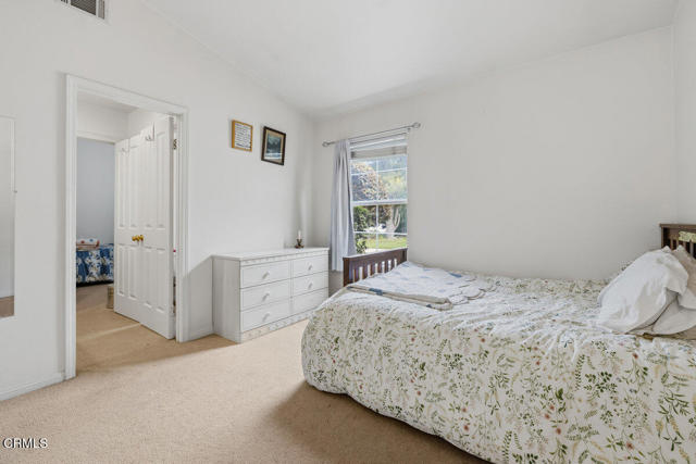 1251 Via Latina Drive, Camarillo CA: https://media.crmls.org/mediaz/07b1bbee-9c75-4c3d-b493-2ad1c40738d6.jpg