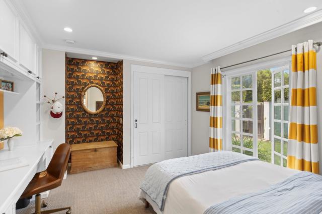 315 Mira Monte, La Jolla CA: https://media.crmls.org/mediaz/07b213c7-57ab-48e1-816e-805427496478.jpg