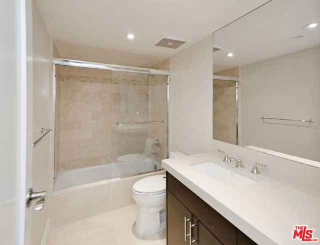 10660 WILSHIRE Boulevard, Los Angeles CA: https://media.crmls.org/mediaz/07b24907-a289-4304-9e00-59ff3742d7fc.jpg