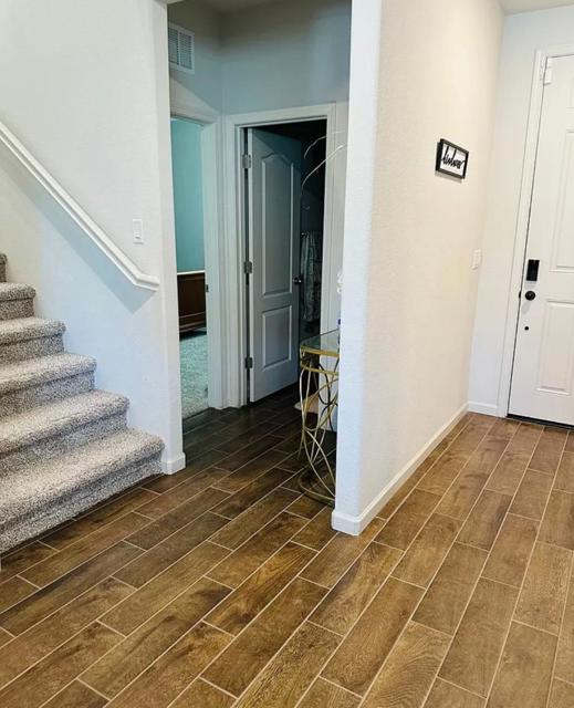 2030 Rosewood Drive, Hollister CA: https://media.crmls.org/mediaz/07b2b417-db65-40ad-b30c-ef3b323f8a74.jpg