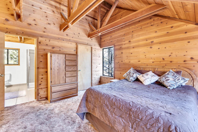 53340 Idyllbrook Drive, Idyllwild CA: https://media.crmls.org/mediaz/07b32cb1-0409-4dff-a0f1-205e4f8f4bad.jpg