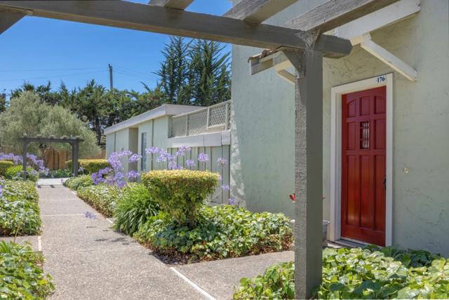 176 Crestview Court, Watsonville CA: https://media.crmls.org/mediaz/07b37504-717e-43af-84b1-4ffdc287e3de.jpg