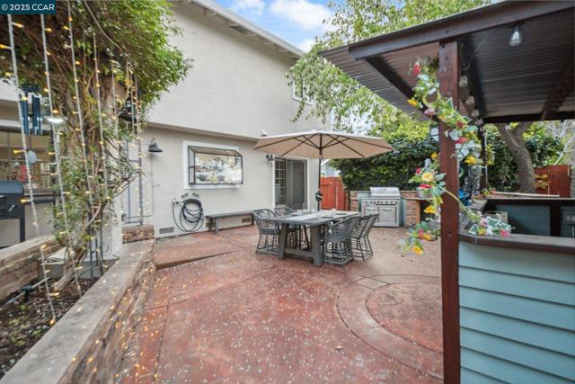 5497 Silver Sage Ct, Concord CA: https://media.crmls.org/mediaz/07b39347-ab36-4091-9f61-010b762fc6c2.jpg