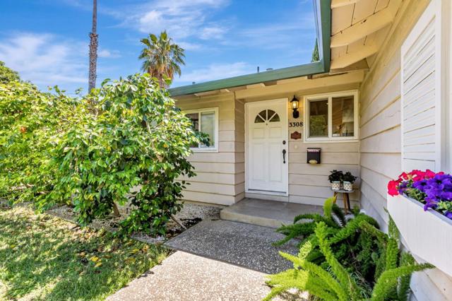 3308 Valley Forge Way, San Jose CA: https://media.crmls.org/mediaz/07b3c0bd-962d-498e-8083-925a1689b845.jpg