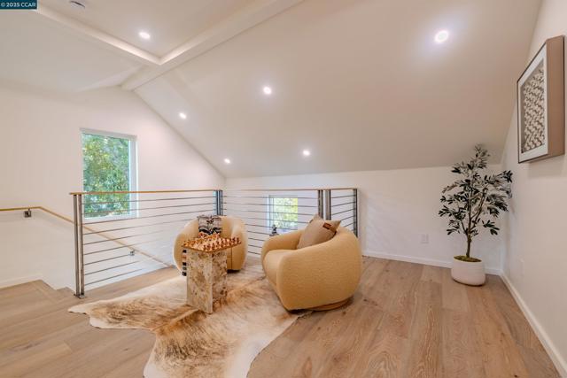 1722 Foothill Blvd, Calistoga CA: https://media.crmls.org/mediaz/07b4107c-cca6-4170-808c-bb2678bdce8e.jpg