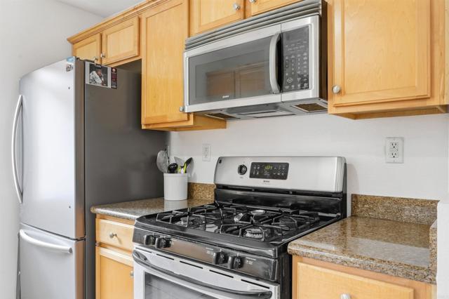 Detail Gallery Image 9 of 19 For 10174 Camino Ruiz, –,  CA 92126 - 1 Beds | 1 Baths