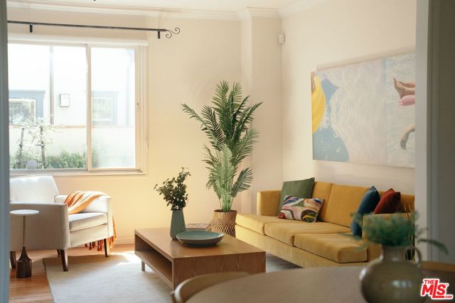 322 Alpine Street, Pasadena CA: https://media.crmls.org/mediaz/07b511dd-d7bc-4cb5-80cd-4c6612795557.jpg