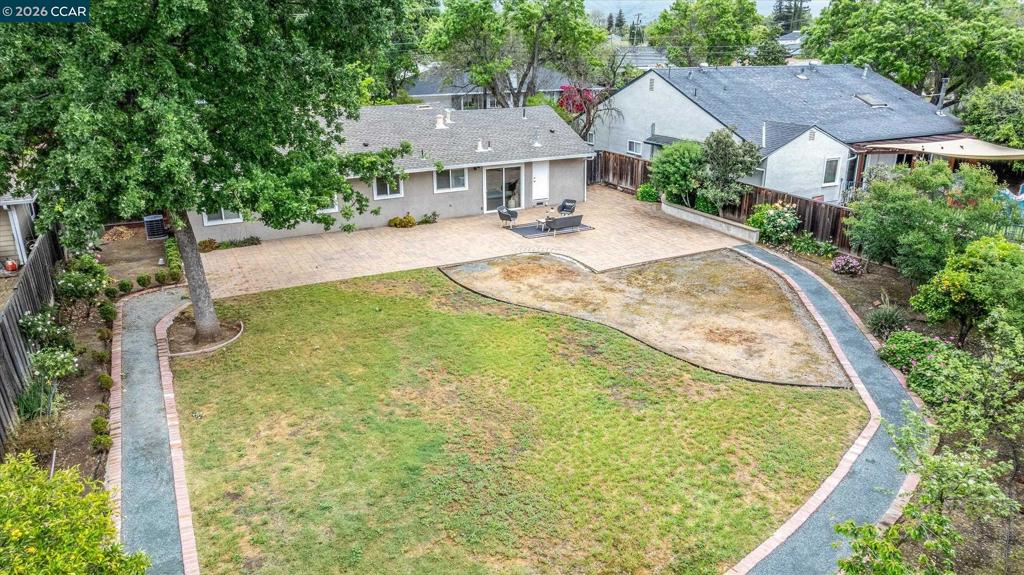 https://media.crmls.org/mediaz/07b6b509-138e-4e89-bc0a-51ed5ed3f873.jpg?preset=X-Large