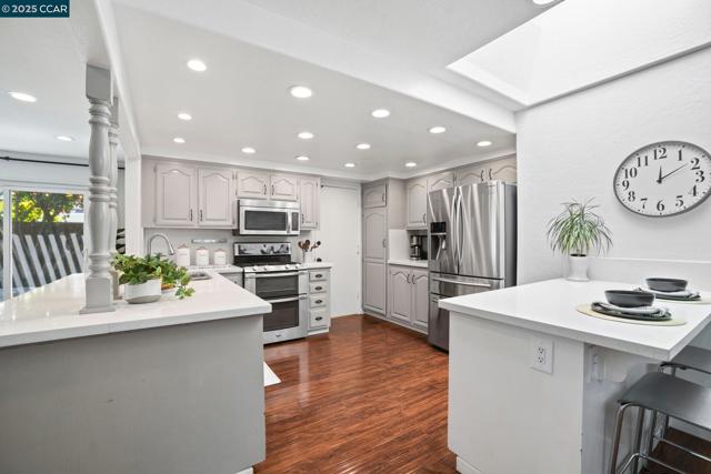 1630 Frankfurt Way, Livermore CA: https://media.crmls.org/mediaz/07b6b54d-00e3-49ec-8549-9dfae1dd08b7.jpg