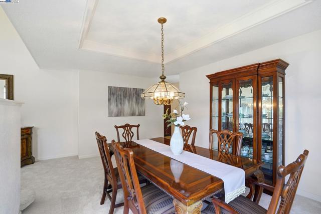 7444 Pecan Court, Pleasanton CA: https://media.crmls.org/mediaz/07b8101b-b8ff-47c0-b8a8-27ebf2f193ff.jpg