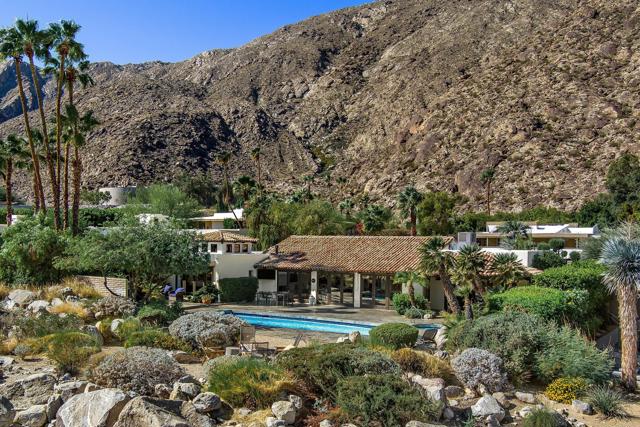 600 S La Mirada Road, Palm Springs CA: https://media.crmls.org/mediaz/07b81367-a2e5-40ec-b697-af30303f57bb.jpg
