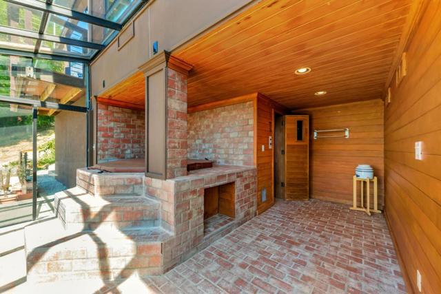 950 Oak Ridge Road, Los Gatos CA: https://media.crmls.org/mediaz/07b8ddb1-6e11-462f-810c-60debc3e6ccd.jpg