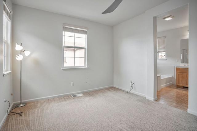 1658 Glenmore Drive, Fairfield CA: https://media.crmls.org/mediaz/07b8eab7-ca88-4cf3-b36d-5a9bb86ad081.jpg
