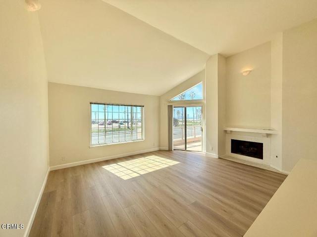 Detail Gallery Image 6 of 41 For 574 Island View Cir, Port Hueneme,  CA 93041 - 4 Beds | 2 Baths