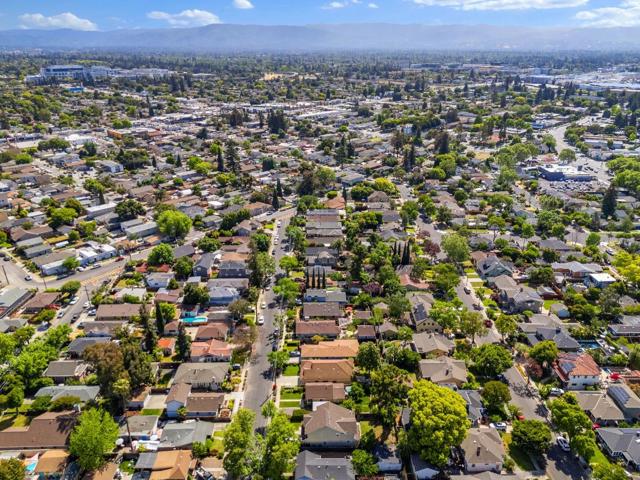 207 Brooklyn Avenue, San Jose CA: https://media.crmls.org/mediaz/07b9af23-8a48-4e96-83a1-e8f7b9a692a3.jpg