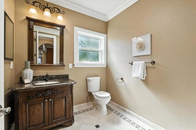 21976 Mcclellan Road, Cupertino CA: https://media.crmls.org/mediaz/07b9debd-2e16-4363-83f3-348b534fef0e.jpg
