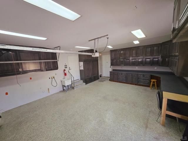 68 E Bonita Rd, Chula Vista CA: https://media.crmls.org/mediaz/07ba7537-3737-4d76-9063-5439c0fecf2d.jpg