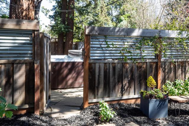 Image 32 of 40 For 204 Princeton Road