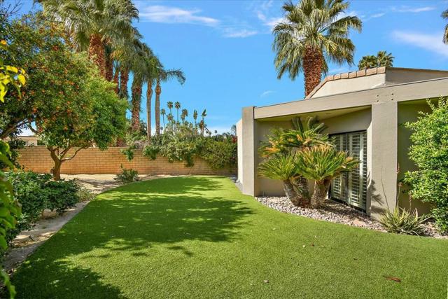75765 Osage Trail, Indian Wells CA: https://media.crmls.org/mediaz/07bacf4b-6a52-48e4-a0fa-1e07f622d167.jpg