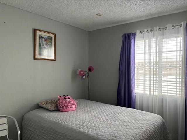 1556 Aldrich Way, San Jose CA: https://media.crmls.org/mediaz/07bc25bf-865f-49e6-a9bf-4d0c97ff9636.jpg