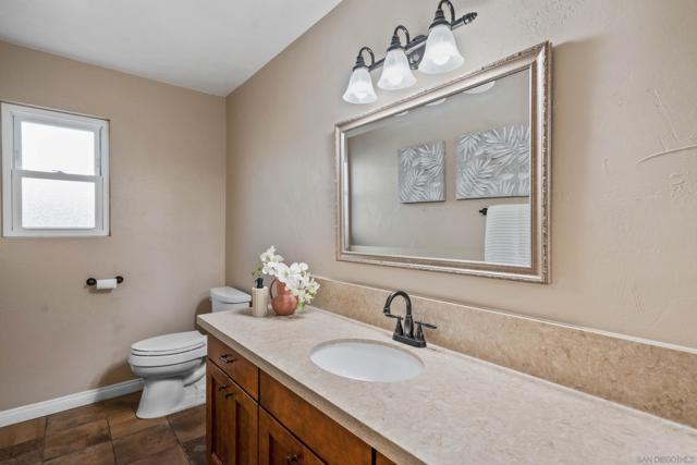 3943 Catamarca Dr, San Diego CA: https://media.crmls.org/mediaz/07bf7c5c-b228-4aa3-a096-7a900efd7762.jpg