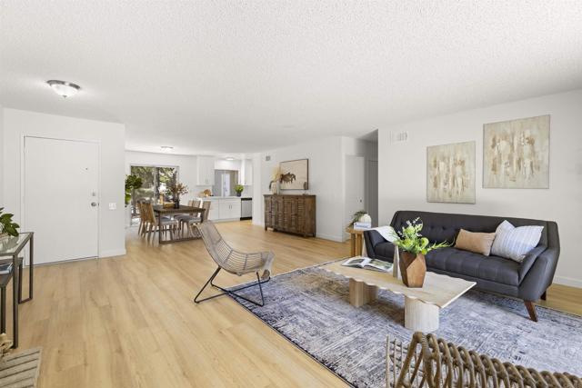 11370 Paseo Albacete Avenue, San Diego CA: https://media.crmls.org/mediaz/07c04404-1708-4a50-bcff-c32bb1b61245.jpg