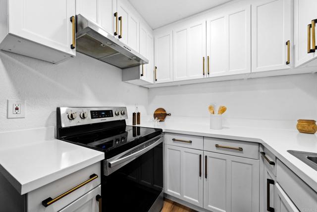 Detail Gallery Image 9 of 22 For 6735 Amherst St, San Diego,  CA 92115 - 2 Beds | 1 Baths
