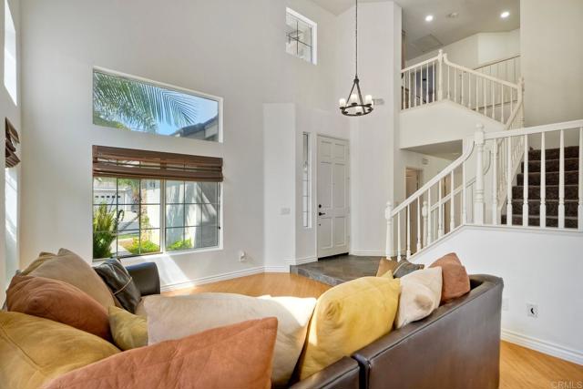 1025 Honeysuckle Drive, San Marcos CA: https://media.crmls.org/mediaz/07c21846-b92a-46ba-a3d9-219d42618298.jpg