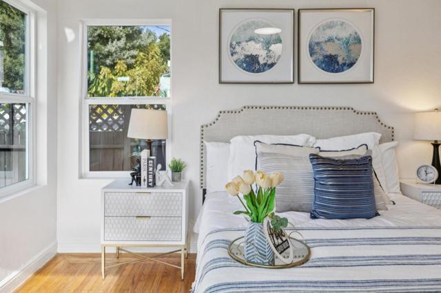 2352 Menalto Avenue, East Palo Alto CA: https://media.crmls.org/mediaz/07c24d36-49da-4896-8fd5-c8fe5dc77ad0.jpg