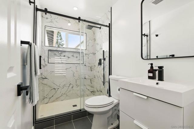 4862 Kesling Ct, San Diego CA: https://media.crmls.org/mediaz/07c33b26-9aa9-45ac-bbb9-d25f22e90c5b.jpg