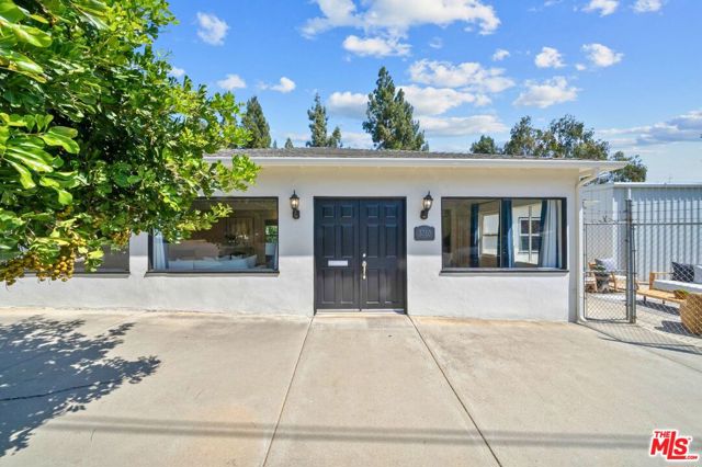 3710 Fletcher Drive, Los Angeles CA: https://media.crmls.org/mediaz/07c34dd0-2d51-4bd7-949c-a93358cb1e2e.jpg