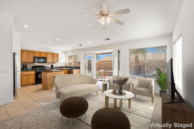 Image 9 of 39 For 83773 Salva Court