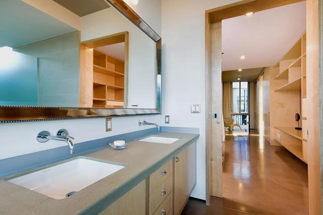 102 University Avenue, Palo Alto CA: https://media.crmls.org/mediaz/07c3c215-0d9a-4383-8a17-5691bdd92eff.jpg