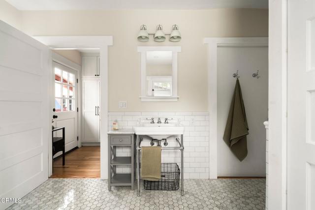 Detail Gallery Image 25 of 37 For 501 Douglas St, Pasadena,  CA 91104 - 3 Beds | 2 Baths