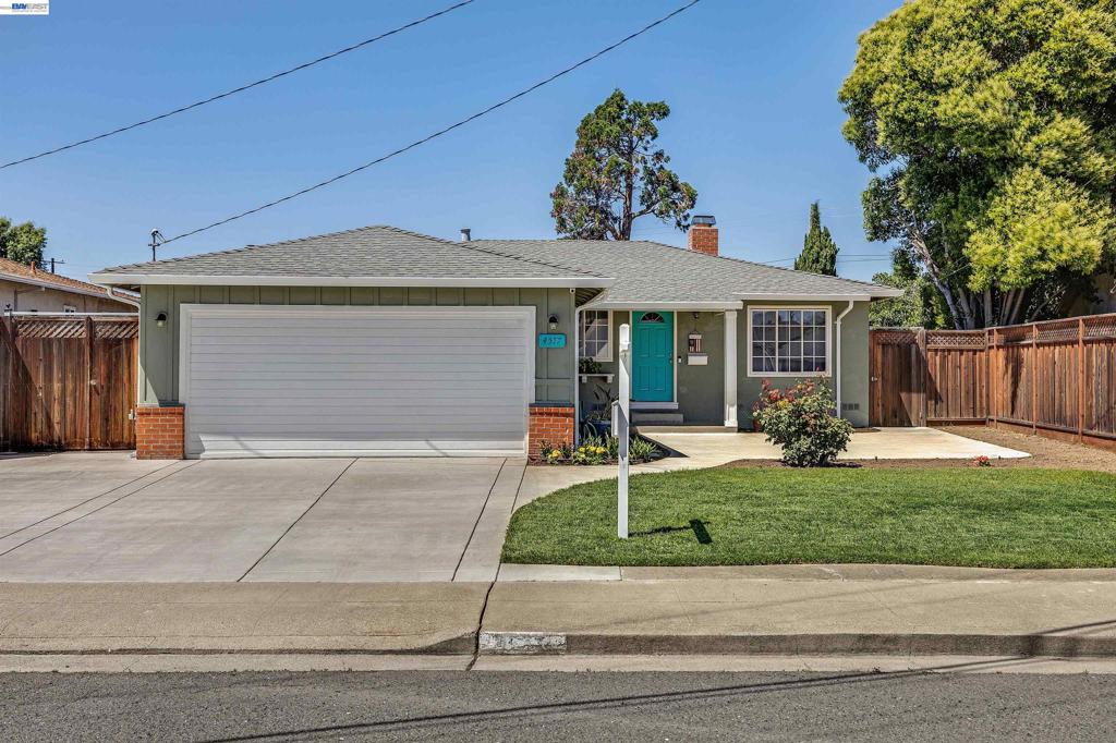 4577 Bianca Dr