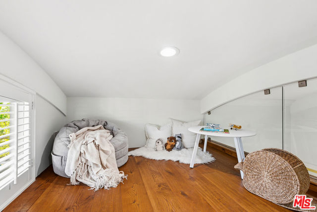 13233 Fiji Way, H photo 31